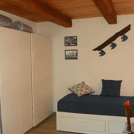 Casa A Vela Marmora